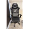Image 1 : BLACK CLUTCH GAMING CHAIR NEW IN BOX
