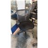 Image 1 : BLACK MESH-BACK TASK CHAIR STYLE 1