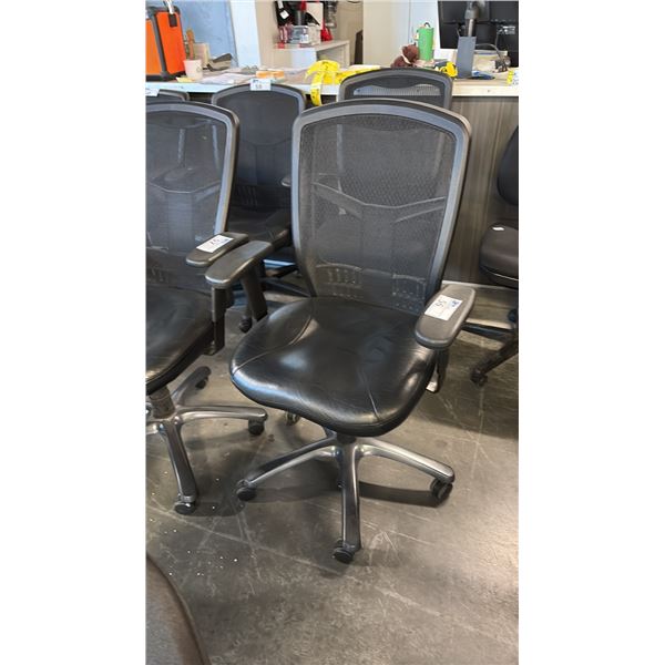 BLACK MESH HI-BACK TASK CHAIR
