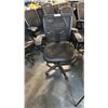 Image 1 : BLACK MESH-BACK TASK CHAIR STYLE 2