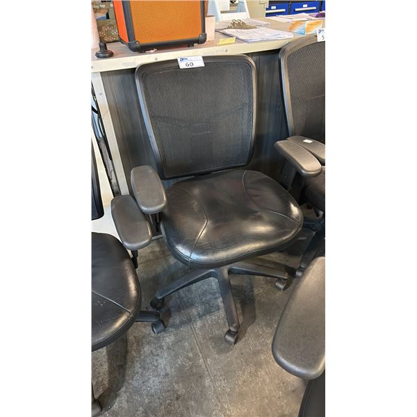 BLACK MESH-BACK TASK CHAIR STYLE 2