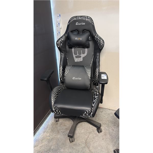 BLACK CLUTCH GAMING CHAIR NEW IN BOX