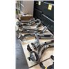 Image 1 : COMMERCIAL-GRADE PNEUMATIC DUAL-MONITOR ARMS 7 PCS