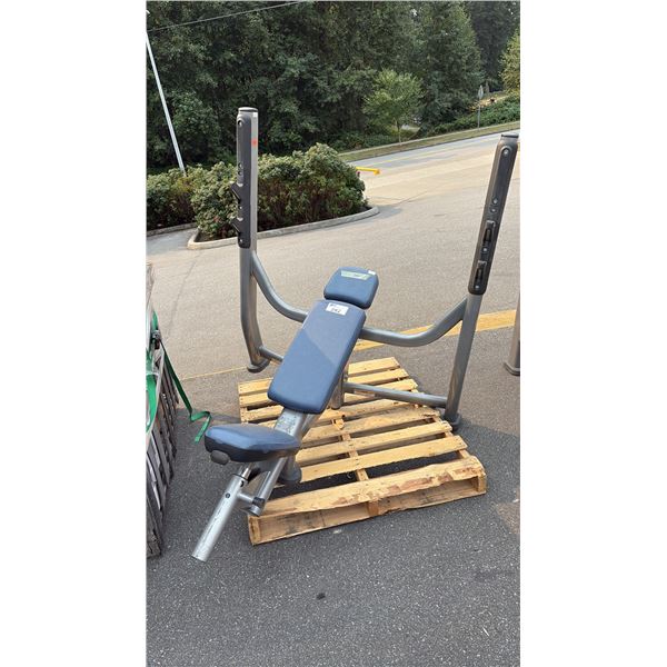 LIFE FITNESS SIGNATURE SERIES OLYMPIC INCLINE BENCH