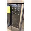 Image 3 : BOSCH 800 SERIES HMV8044C OVER THE RANGE MICROWAVE, 30 INCH EXTERIOR WIDTH, 2.1 CU. FT. CAPACITY