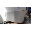 Image 1 : FREE STANDING PORCELAIN BATHTUB, DIMENSIONS APPROX 55X29X22 INCHES