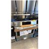 Image 1 : BOSCH BENCHMARK SERIES HIIP057C INDUCTION RANGE, 4.6 CU. FT. CAPACITY, 30 INCH EXTERIOR WIDTH