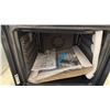 Image 3 : BOSCH 500 SERIES HBE5453UC SINGLE WALL OVEN, 24 INCH EXTERIOR WIDTH, CONVECTION, 2.8 CU. F. CAPACITY