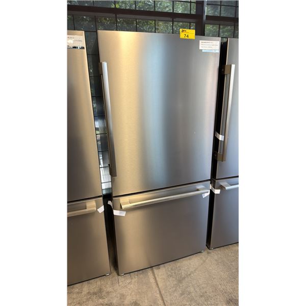 BOSCH 100 SERIES B33CM10SNS BOTTOM FREEZER REFRIGERATOR, 33 INCH WIDTH, COUNTER DEPTH ICE DISPENSER