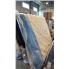 Image 2 : WESTIN HEAVENLY BED 2.0 KING SIZE MATTRESS WITH BOX SPRING