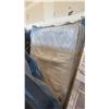 Image 1 : SERTA STANDARD BR FOUR SEASONS KING SIZE MATTRESS WITH BOX SPRING