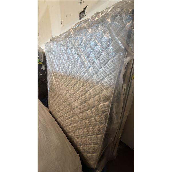 STARLET 10.5IN KING SIZE MATTRESS WITH BOX SPRING