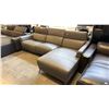 Image 2 : MODERN POWER RECLINING SECTIONAL SOFA UPHOLSTERED IN GREY LEATHER, "L" SHAPED, ADJUSTABLE HEADRESTS