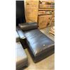 Image 2 : MODERN BLACK LEATHER SINGLE ARM CHAISE LOUNGE SOFA