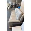 Image 2 : CONTEMPORARY LIGHT GRAY LEATHER MATERIAL RECLINING SOFA