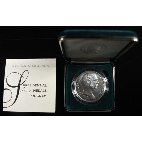 PRESIDENTIAL .999 SILVER MEDAL
