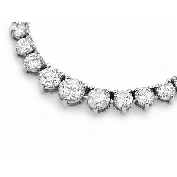 18k White Gold 9.00ct Diamond Necklace
