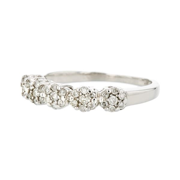 14K White Gold 0.25ctw Diamond Ring