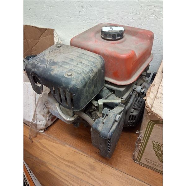 SMALL GAS MOTOR