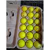 Image 1 : 18 GOLF BALLS