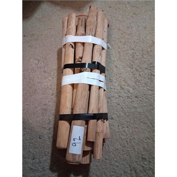 BUNDLE OF WOODEN HANDLES