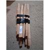 Image 1 : BUNDLE OF WOODEN HANDLES