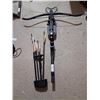 Image 1 : CROSSBOW WITH ARROWS