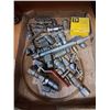 Image 1 : BOX LOT OF ASSORTED COUPLINGS AND VALVES