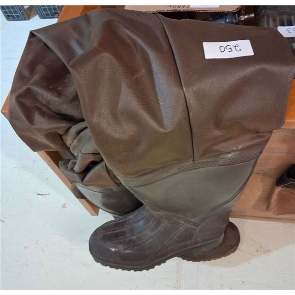 SIZE 12 HIP WADERS