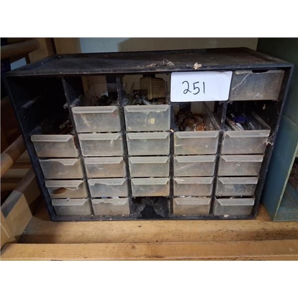 SMALL BOLT BIN