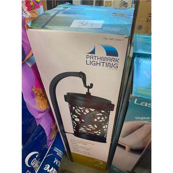 HOOK SOLAR YARD LIGHT