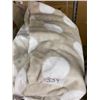 Image 1 : KATE SPADE BLANKET