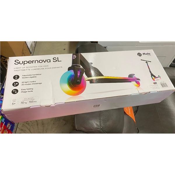 KIDS LIGHT UP SCOOTER