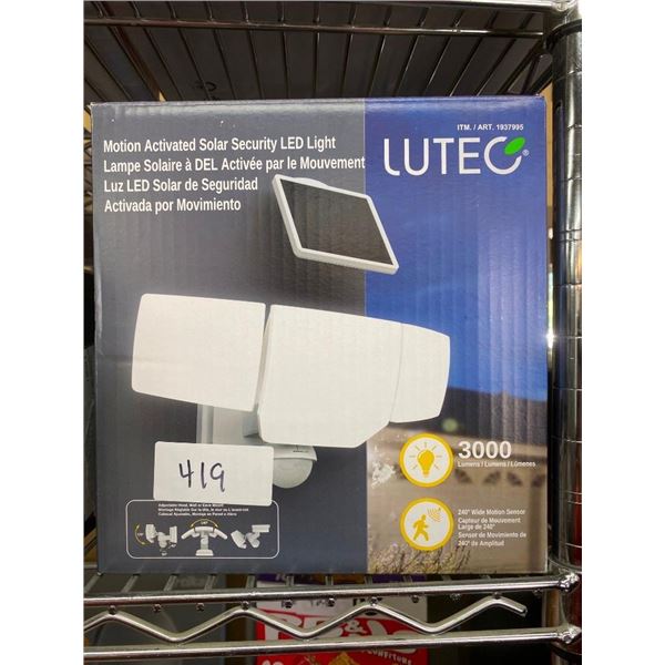 MOTION ACTIVATED SOLAR LED LIGHT