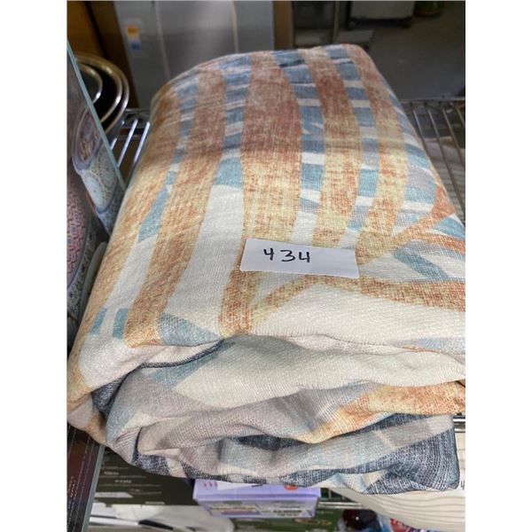 LARGE AREA RUG - UNSURE OF SIZE, GUESSING 8X8FT