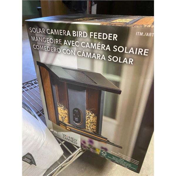 SOLAR CAMERA BIRD FEEDER