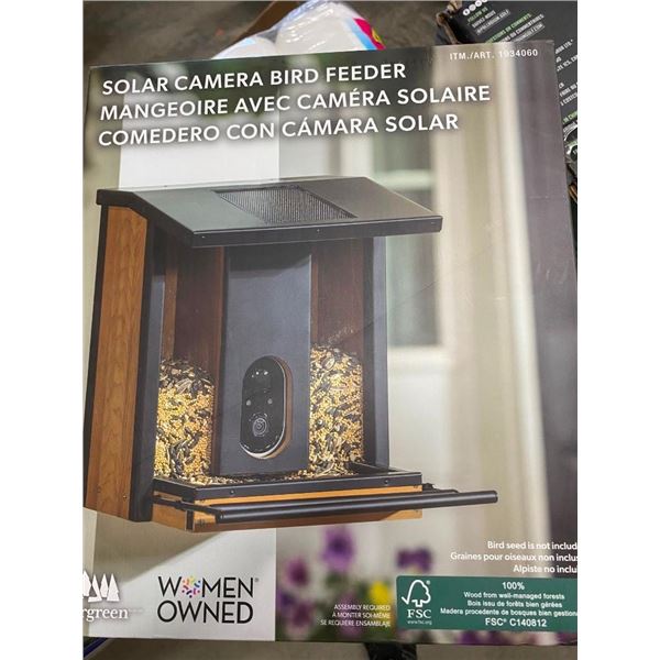 SOLAR CAMERA BIRD FEEDER