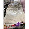 Image 1 : KATE SPADE BLANKET
