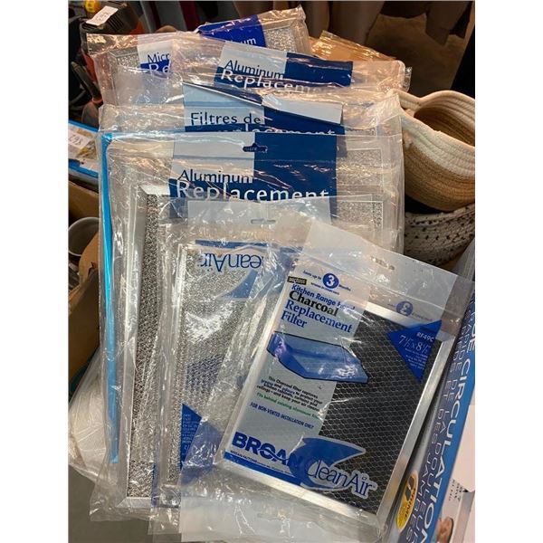 LOT OF ASSORTED SIZE KITCHEN RANGE FILTER