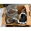 Image 1 : BOX LOT