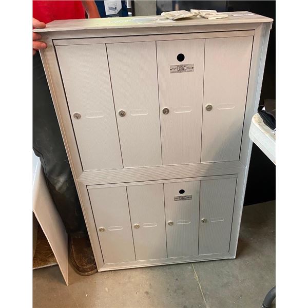 24X38.5X9 INCH 8-DOOR MAILBOX WITH KEYS