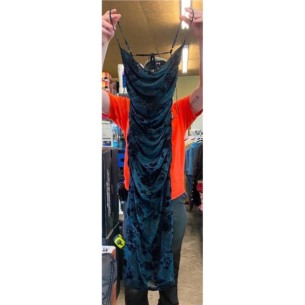 SIZE L WOMENS BLACK DRESS- BEIVY BRAND