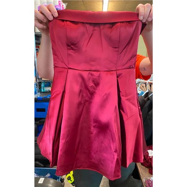 SIZE M WOMENS BURGUNDY SHORT DRESS - EVENUAL BRAND
