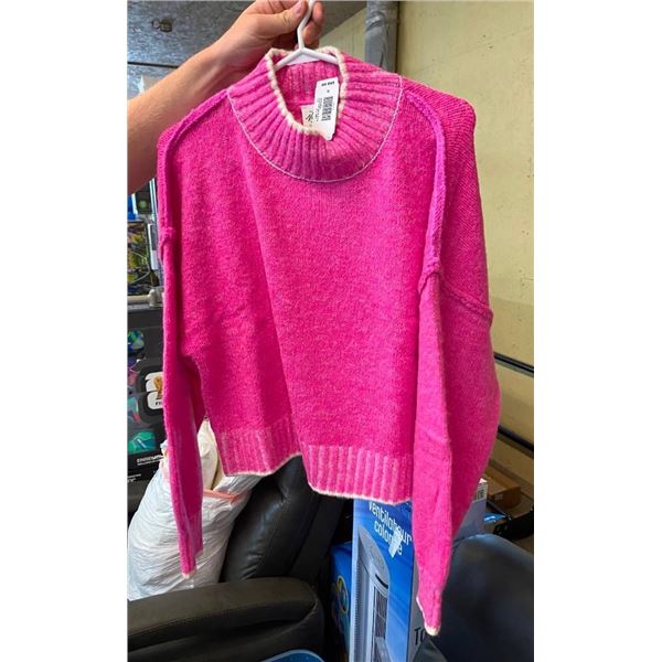 SIZE L WOMENS HOT PINK WOOL SWEATER