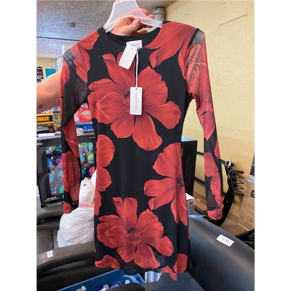 SIZE L WOMENS FLORAL DRESS