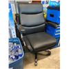Image 1 : LAZBOY OFFICE CHAIR