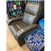 Image 1 : LEATHER MANUAL RECLINING ROCKING CHAIR