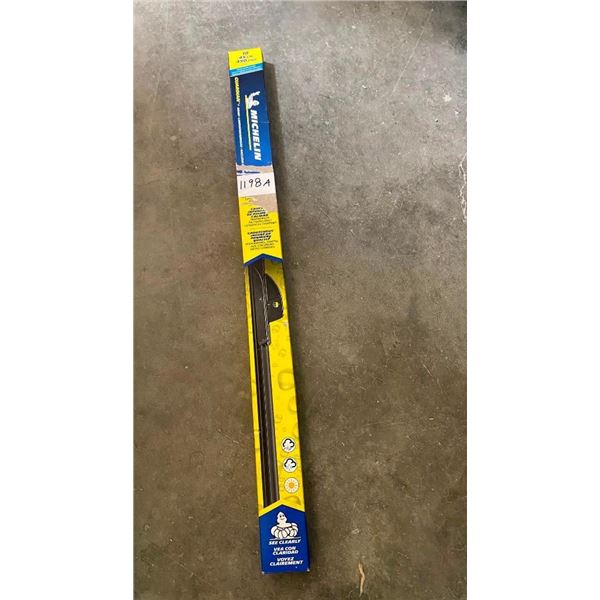 18IN MICHELIN WINDSHIELD WIPER