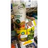 Image 1 : 6 JUGS OF PINEAPPLE JUICE