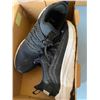 Image 1 : SIZE 9 MENS PUMA SHOES